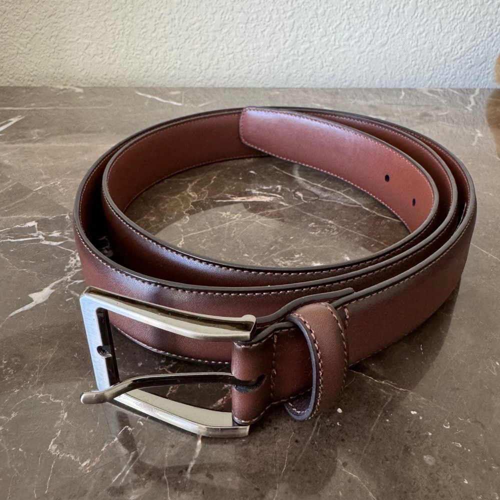 Perry Ellis Portfolio Mens Brown Leather Dress Belt Size 44 1P32051K Silver Tone